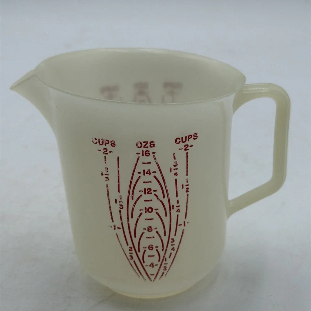 Vintage 50s Tupperware 134-2 Two Cup Measuring Pitcher Red Lettering